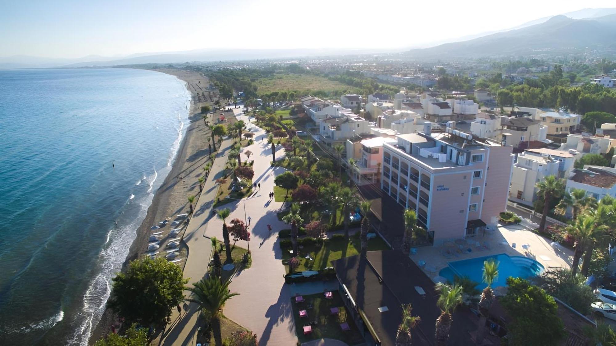 Holiday Hotel Kusadası Exterior foto